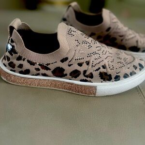 Pull on Berney Mev, used, size 39 euro,8 USA